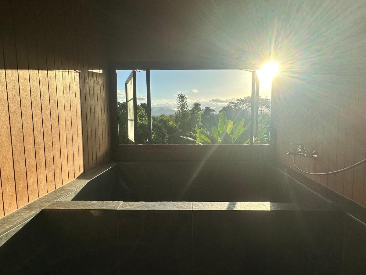 Tanoshi Glamping In Khao Sok Hotel Khao Sok National Park Luaran gambar