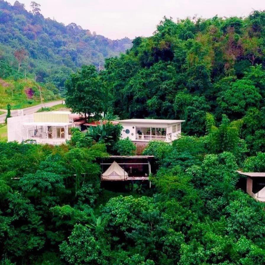 Tanoshi Glamping In Khao Sok Hotel Khao Sok National Park Luaran gambar